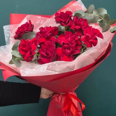 Букет из красных роз 