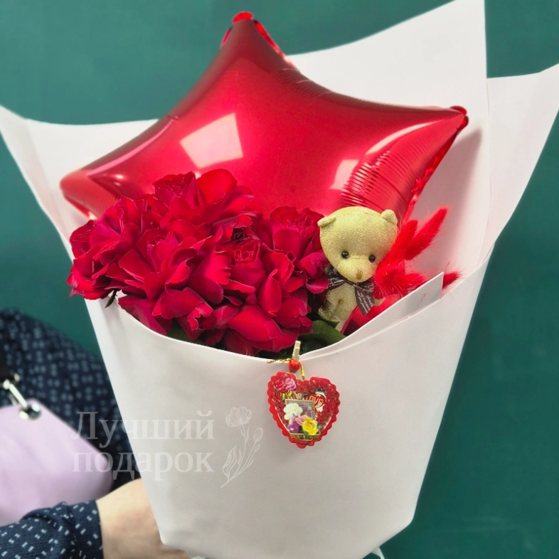 Букет из красных французских роз &laquo;Звезда&raquo;
