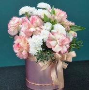 Композиция в шляпной коробке &laquo;Магнетизм&raquo; 3