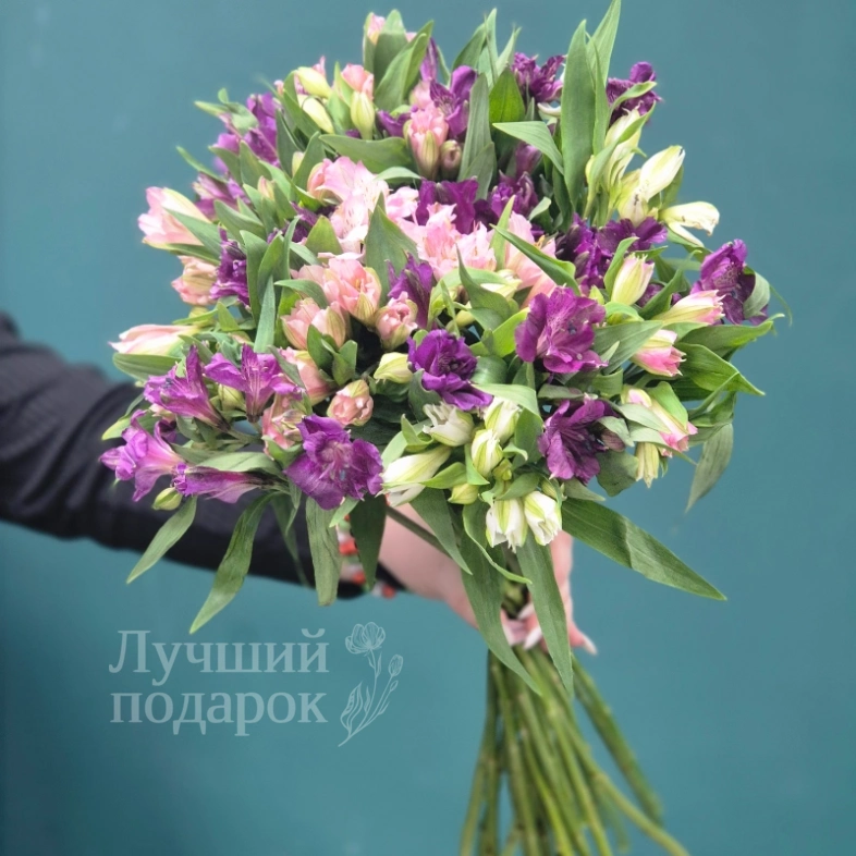 Букет из альстромерии &laquo;Птица счастья&raquo;
