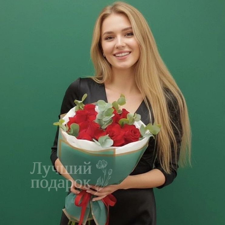 Красные французские розы &laquo;Прикосновение Франции &raquo;