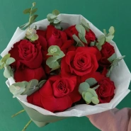 Красные французские розы &laquo;Прикосновение Франции &raquo; 1