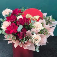 Композиция в шляпной коробке &laquo;Чародейка&raquo; 3