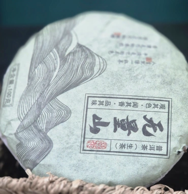 Чай зелёный прессованный, блин шен «Высокие горы