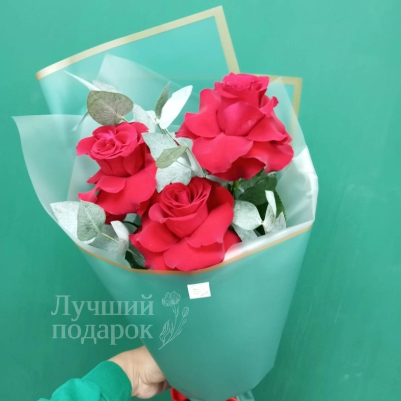 Букет из красных роз &laquo;Заря&raquo;