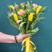 Букет из тюльпанов &laquo;Птичий гомон" 3