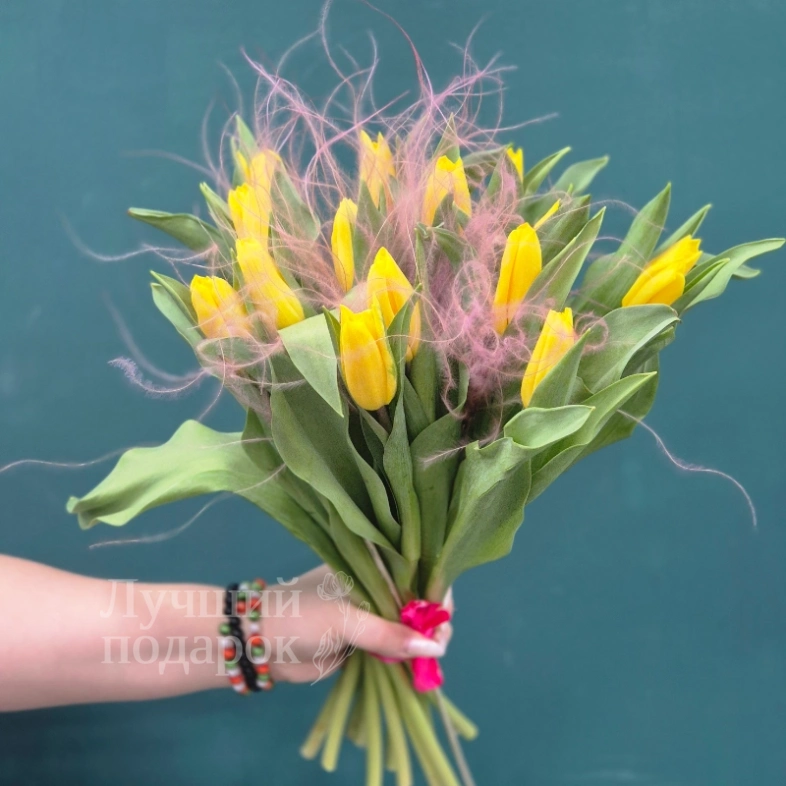 Букет из тюльпанов &laquo;Весенняя дымка&raquo;