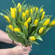 Букет из тюльпанов &laquo;Мартовский бум&raquo; 4