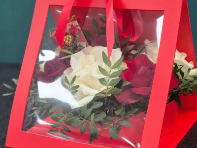 Композиция в коробке «Презент»